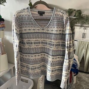 Vineyard Vines Blue and Cream Patterned Long Sleeve Top